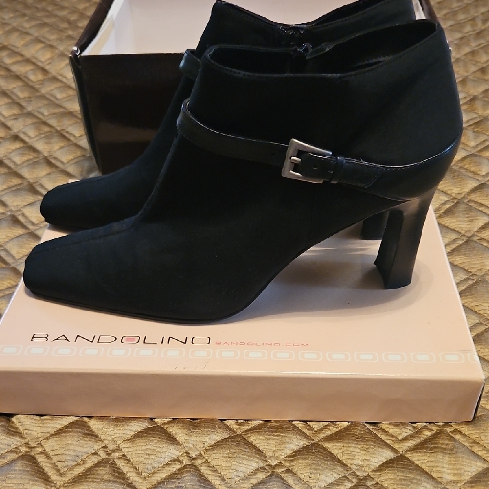 Bandolino Black Heeled Boots with Side Buckle